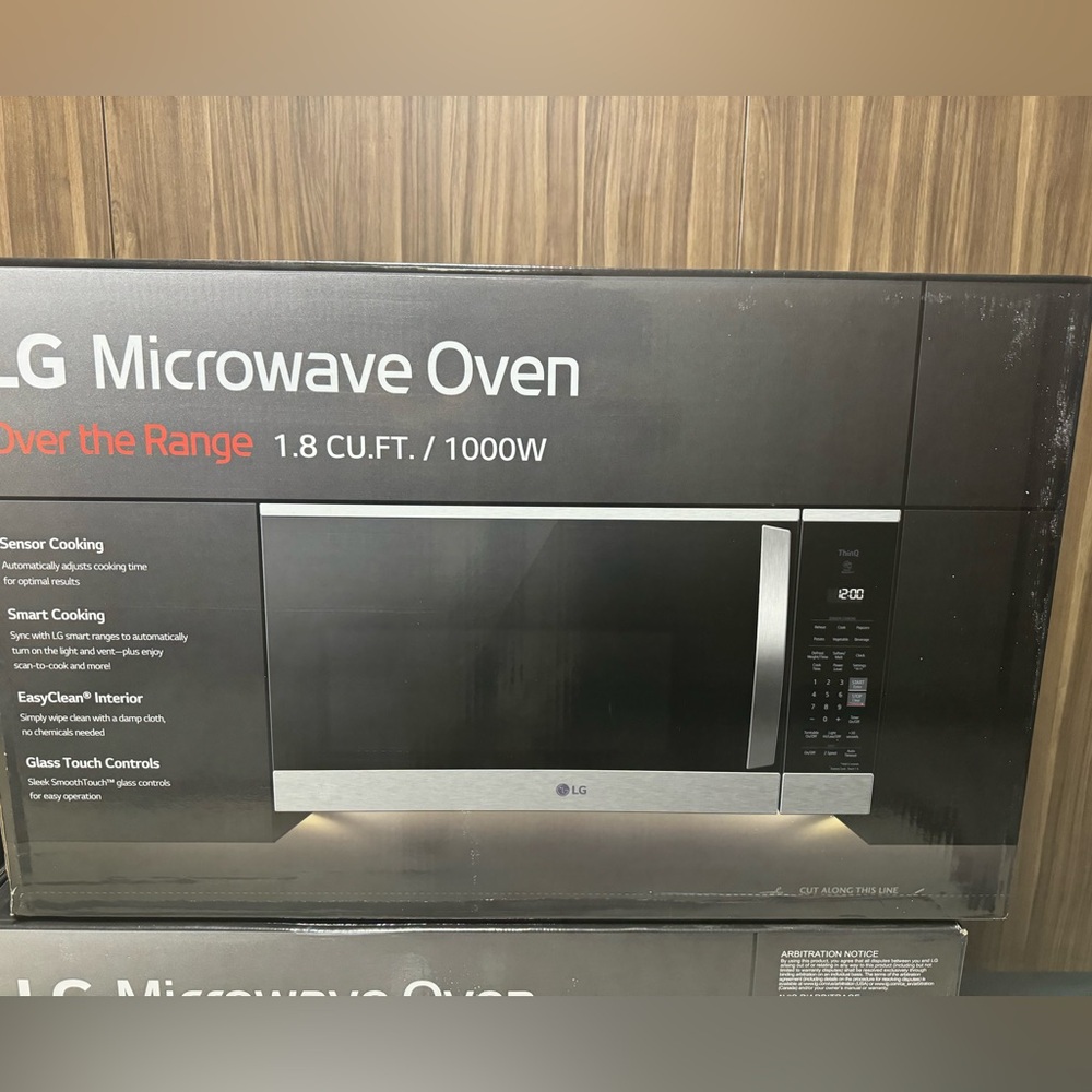 Brand new microwave LG